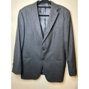 42 Reg 100% wool blazer in subtle check pattern. EUC. Measurements included.